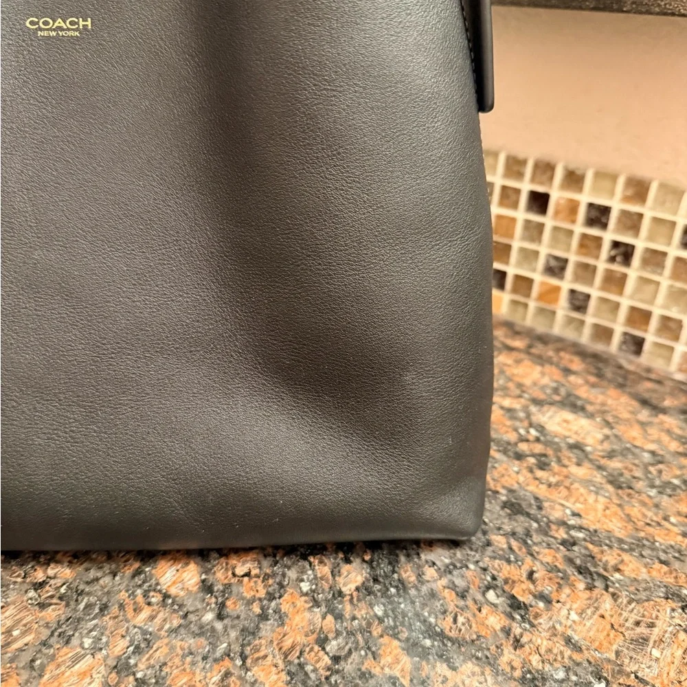 Coach Brooklyn Shoulder Bag 28 - Picture 6 of 8